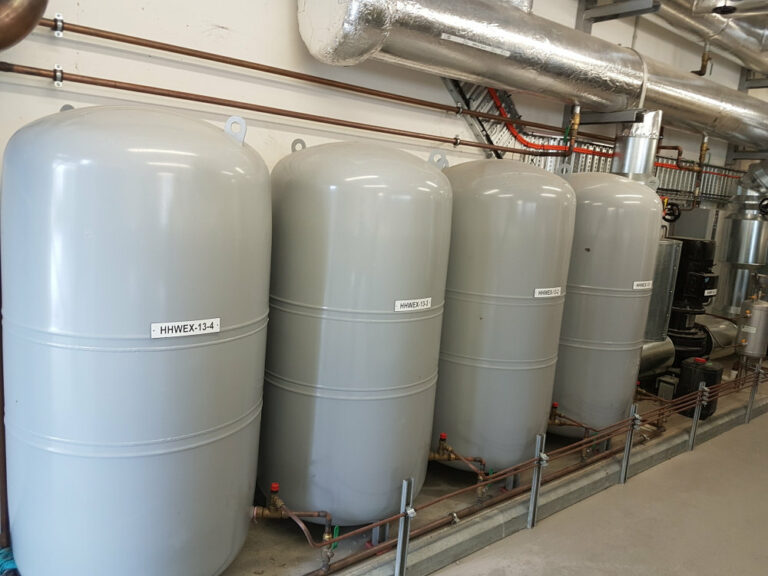 Duraflex expansion tanks